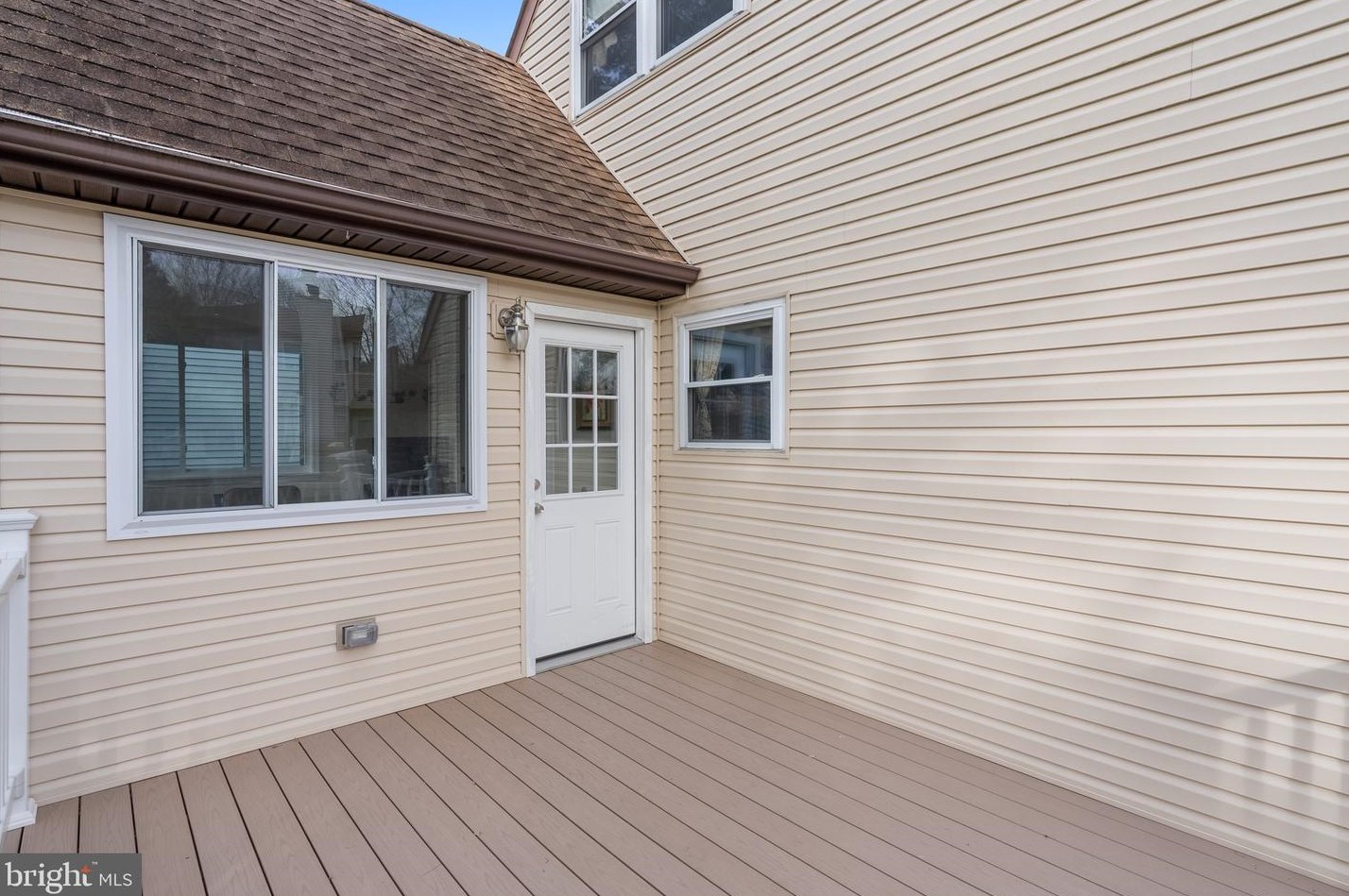 60 King Charles Ln, Upper Makefield PA  18940-2312 exterior