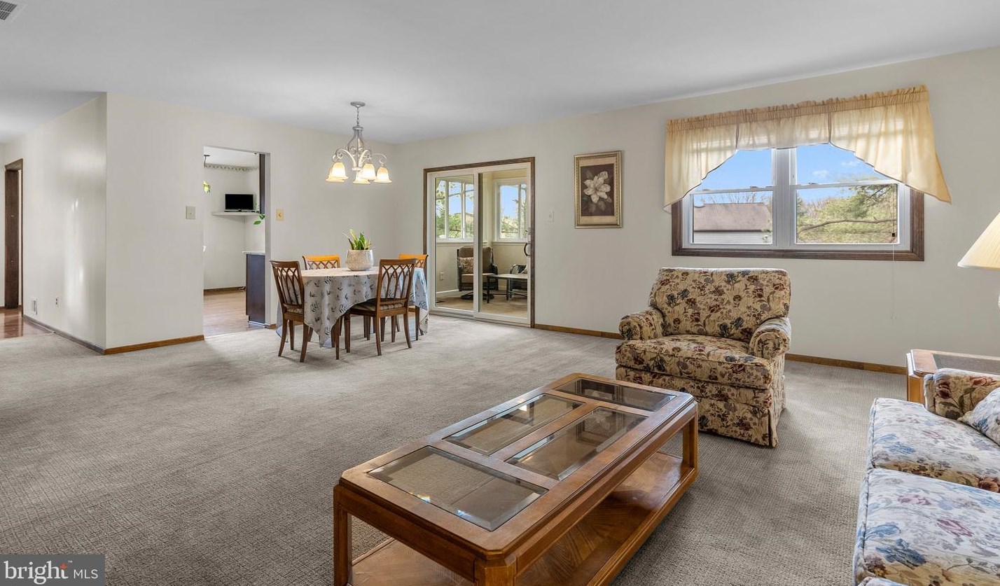 60 King Charles Ln, Upper Makefield PA  18940-2312 exterior