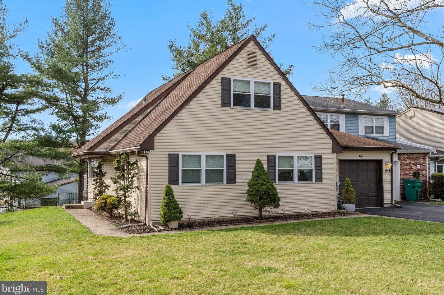60 King Charles Ln, Upper Makefield, PA 18940