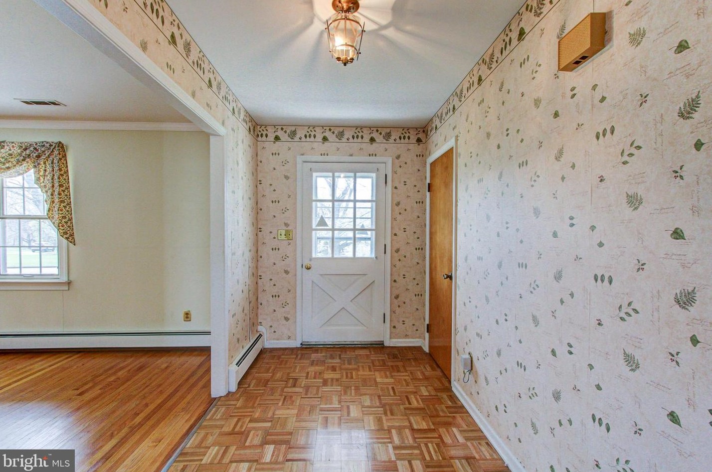 40 Pinevale Rd, Gardenville PA  18901-2120 exterior