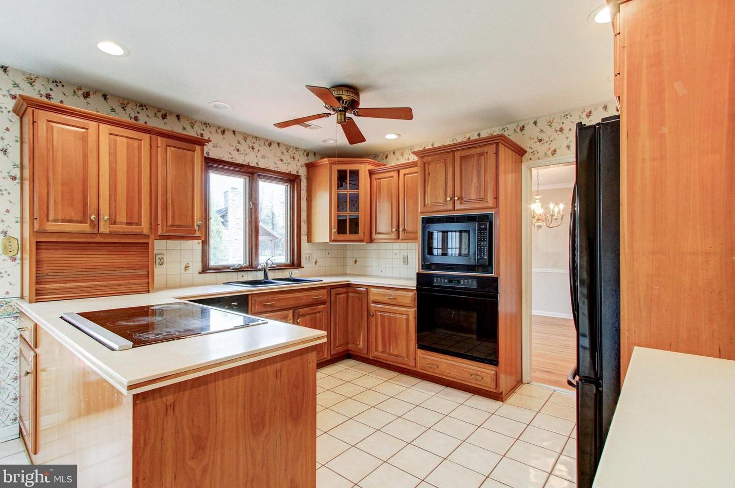 40 Pinevale Rd, Gardenville PA  18901-2120 exterior