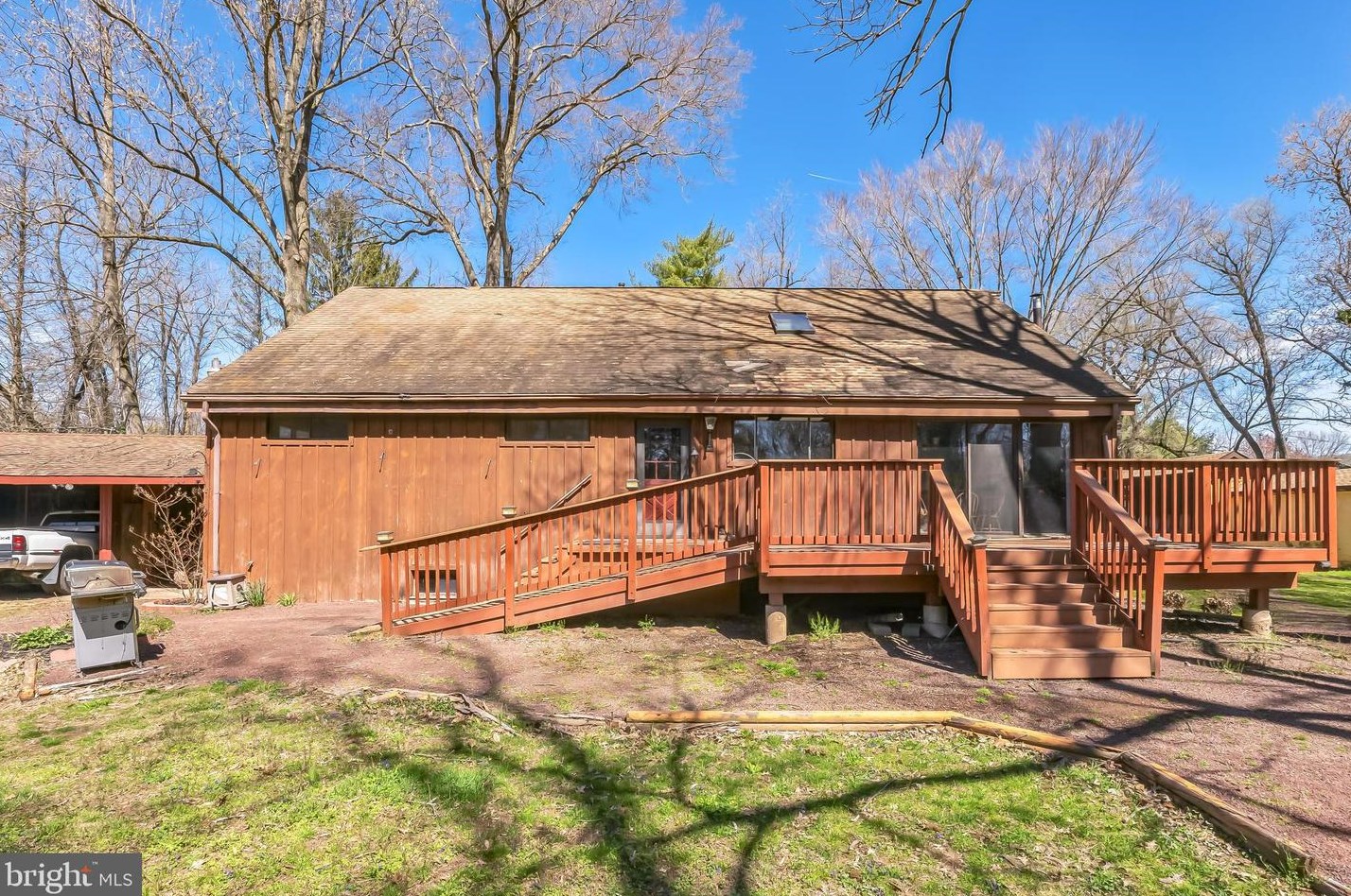 1250 Green St, Washington Crossing, PA 18977-1420