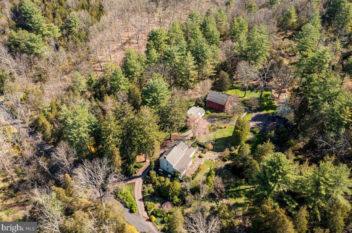 54 Red Hill Rd, Pipersville, PA 18947