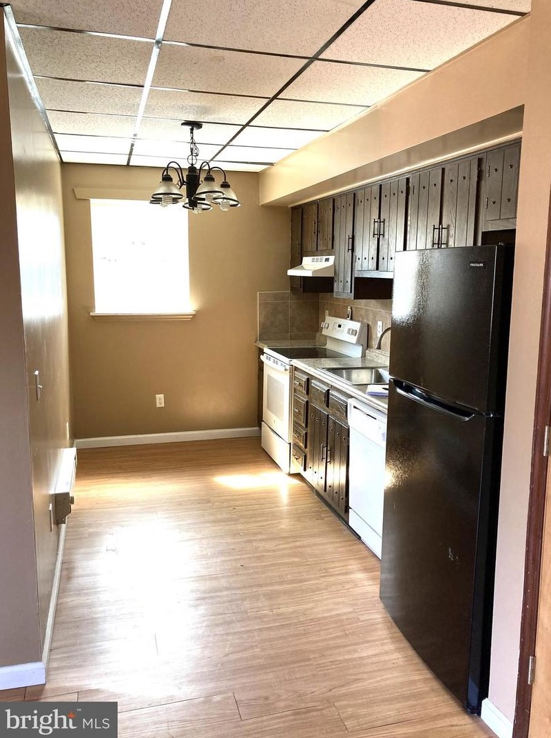 102 Delaware Rd #apt 4, Riegelsville, PA 18077
