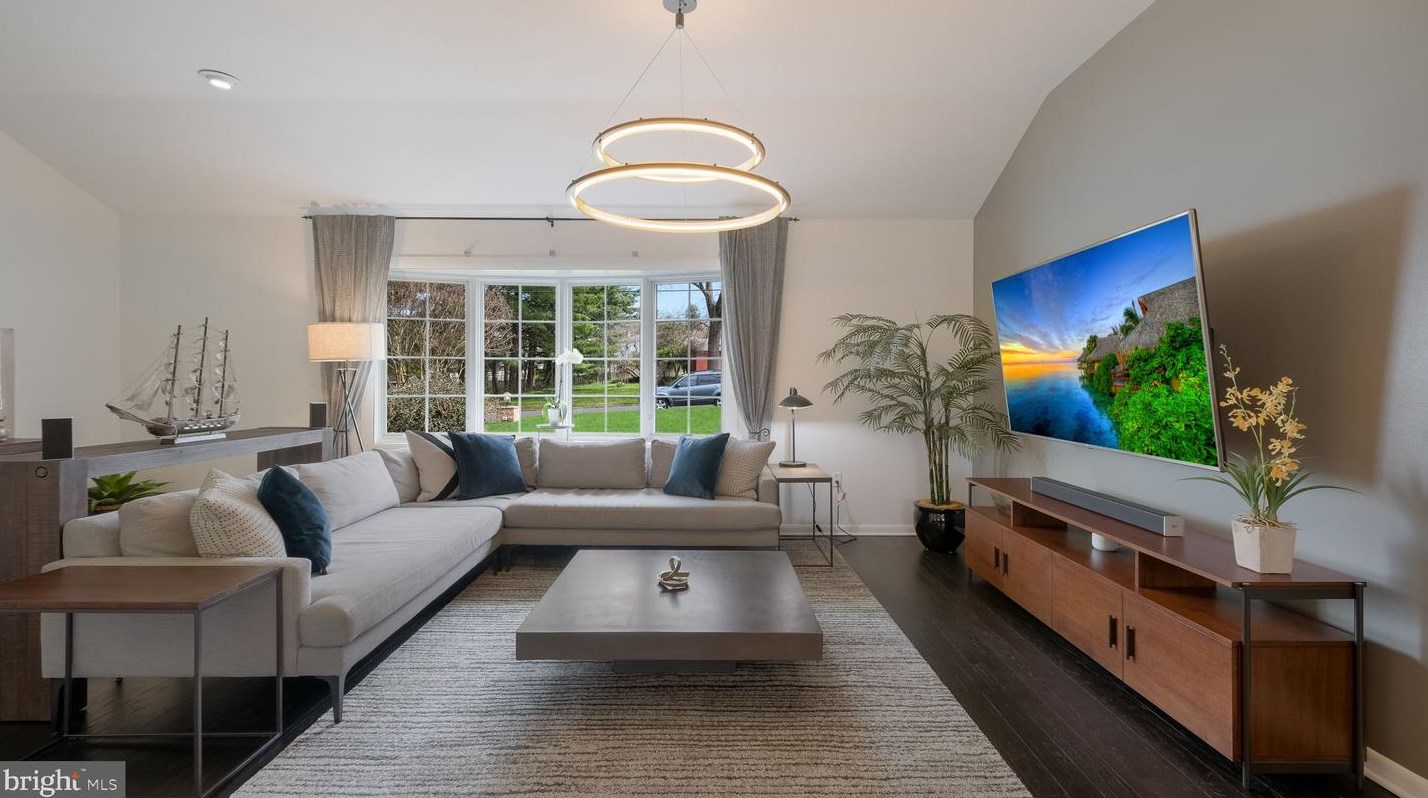 14 Rambler Dr, Southampton PA  18966-2035 exterior