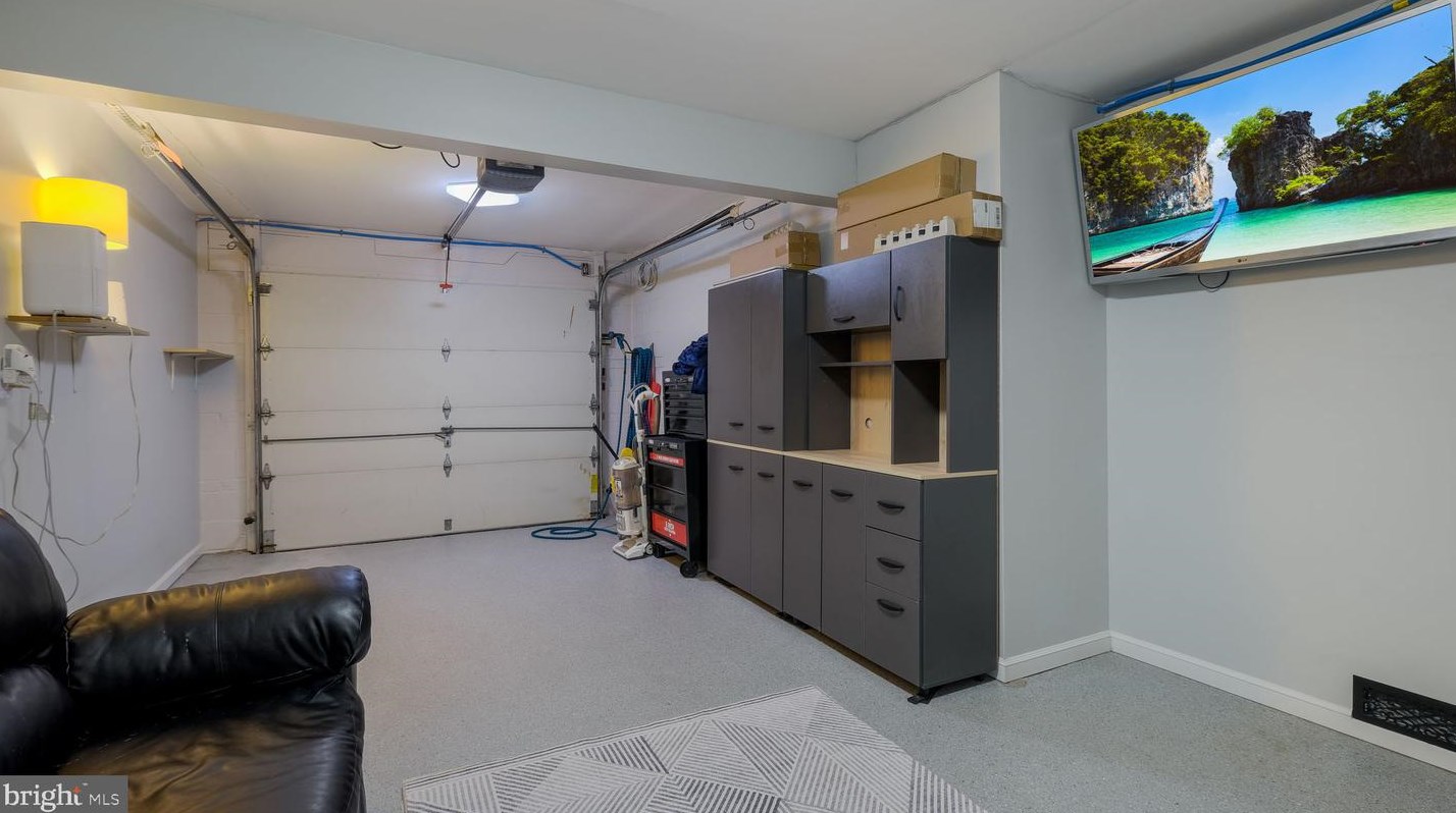 14 Rambler Dr, Southampton PA  18966-2035 exterior