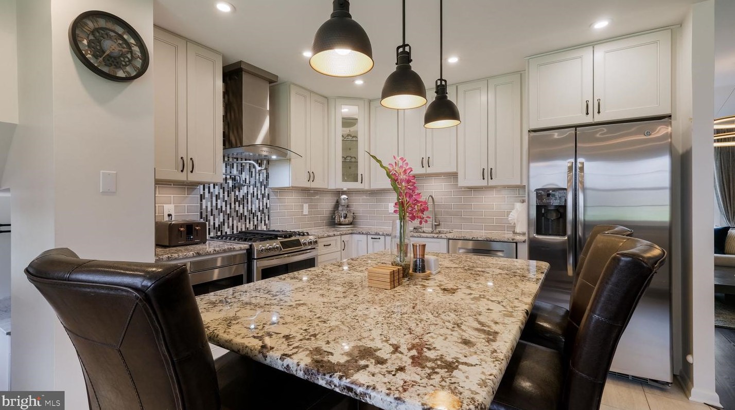 14 Rambler Dr, Southampton PA  18966-2035 exterior