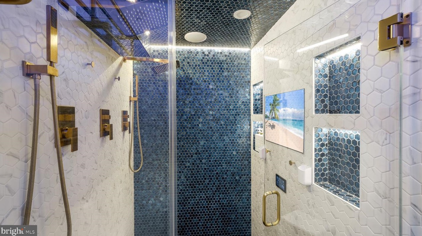 14 Rambler Dr, Southampton PA  18966-2035 exterior