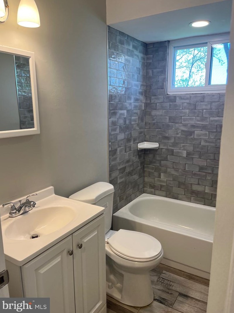 524 Prospect Rd, Warminster PA 18974-4444 exterior