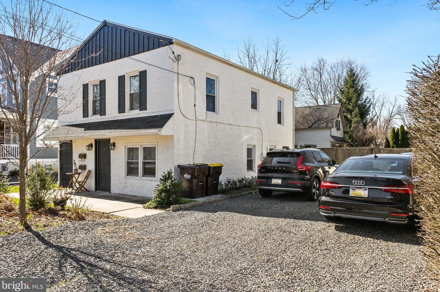 132 Cottage St, Gardenville, PA 18901