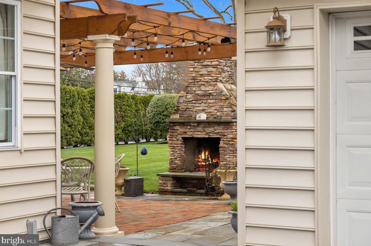 204 Pennsylvania Ave, Chalfont, PA 18914