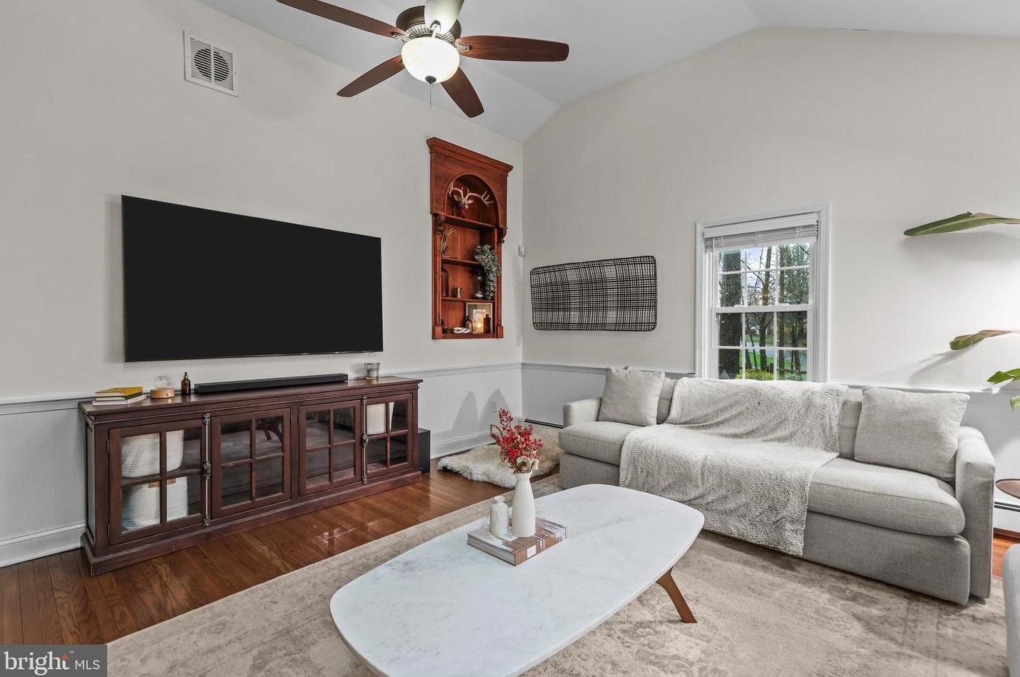 110 Windover Ln, Gardenville PA  18901-3220 exterior