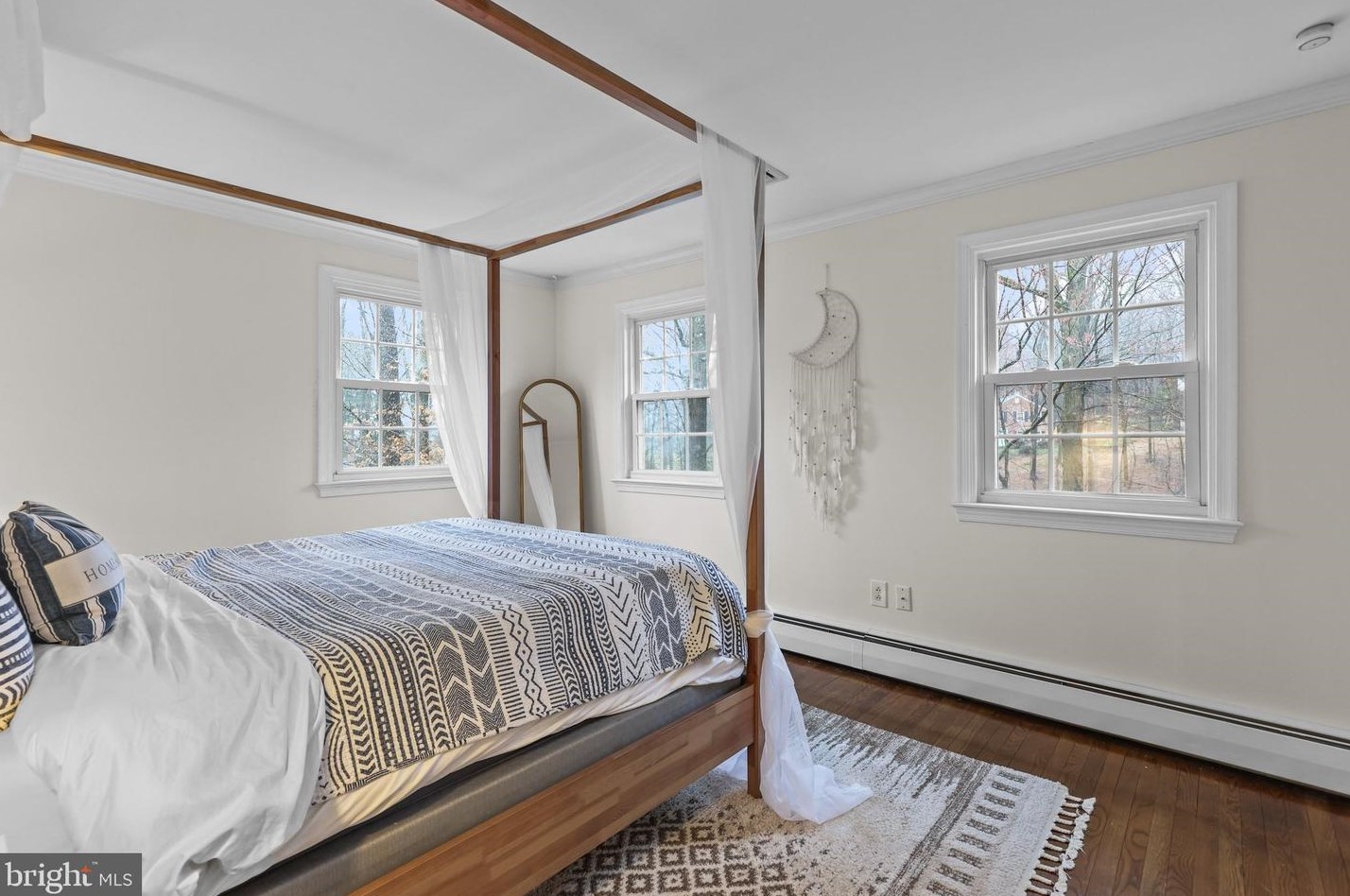 110 Windover Ln, Gardenville PA  18901-3220 exterior