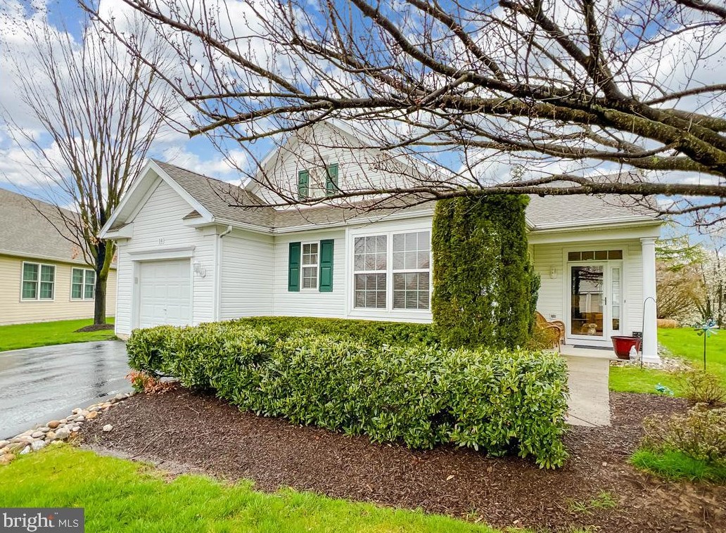 14 Yarrow Way, Langhorne, PA 19047