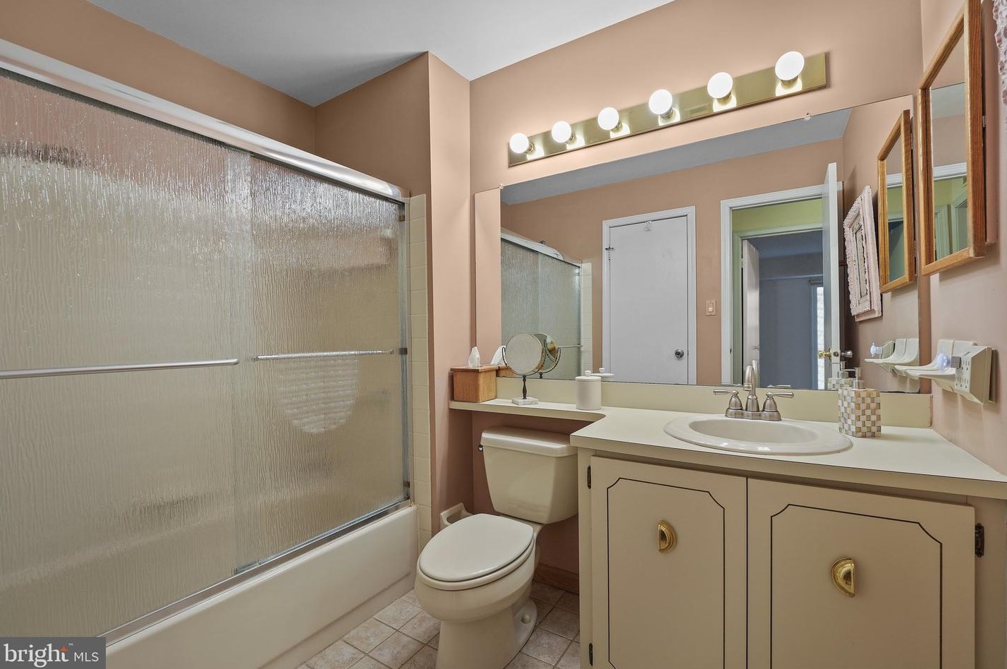 1904 Society Pl, Upper Makefield PA  18940-3228 exterior