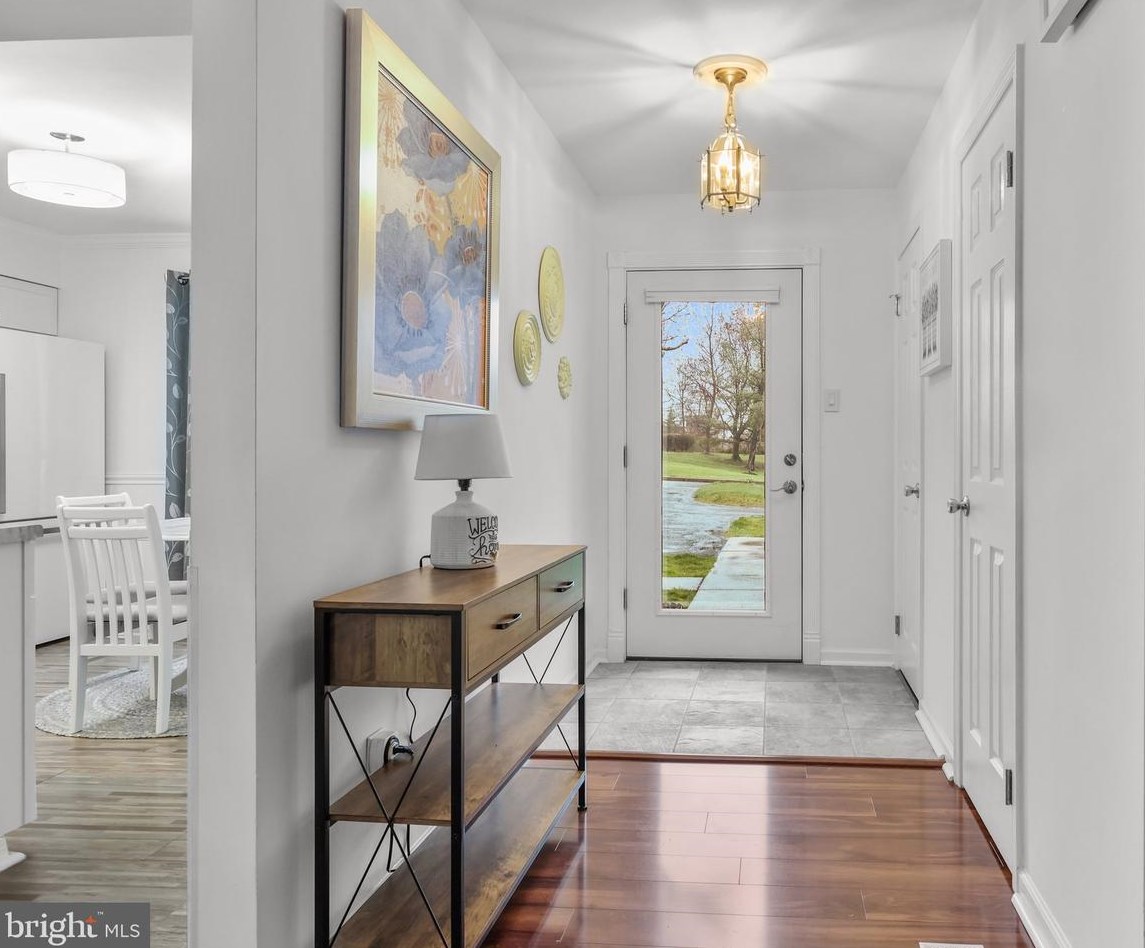 43 Cartlane Cir, Chalfont PA  18914-2257 exterior