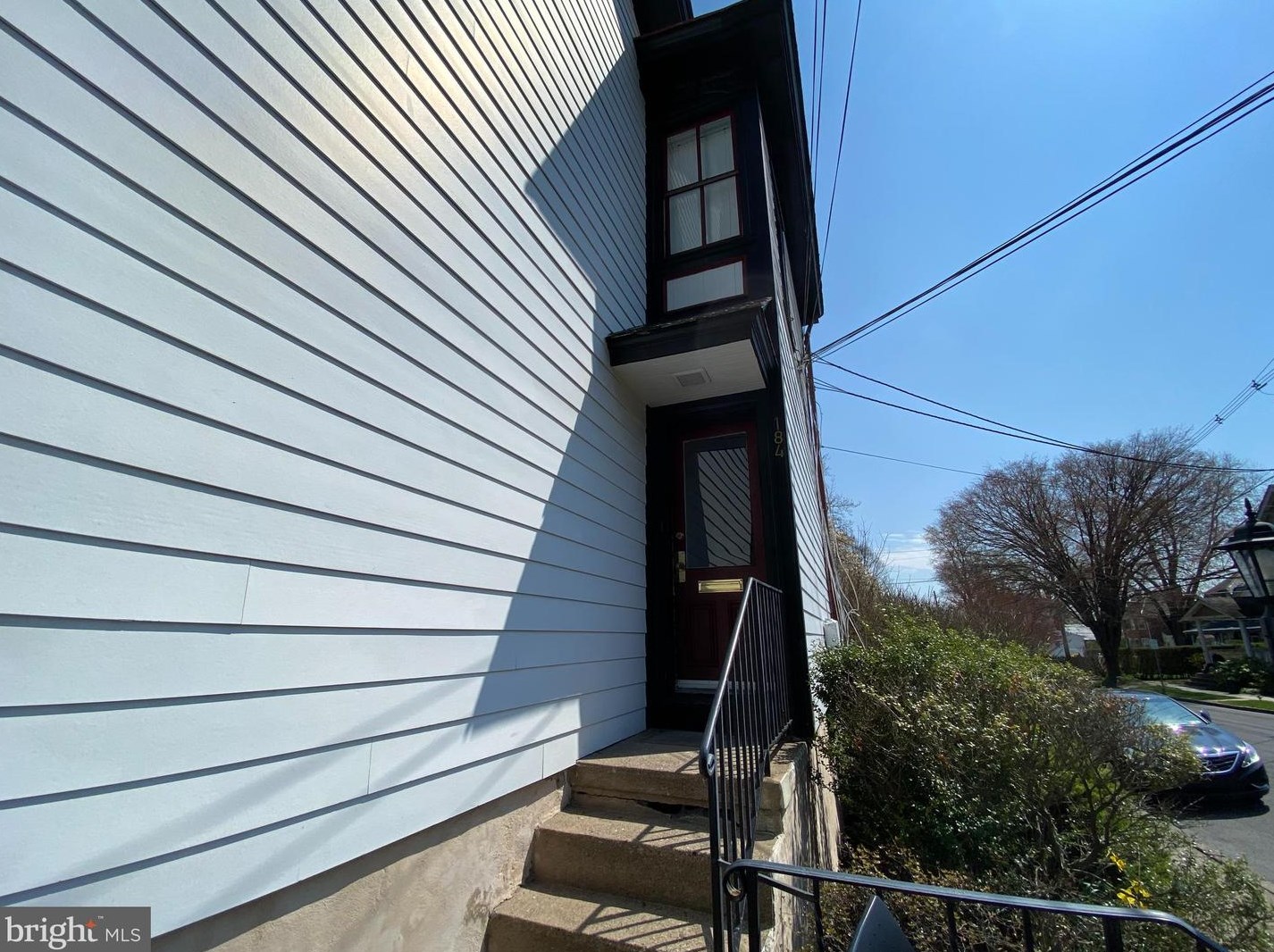 182 W Court St, Gardenville, PA 18901