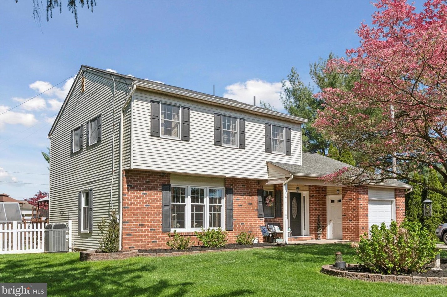 9 Roland Ave, Langhorne, PA 19053