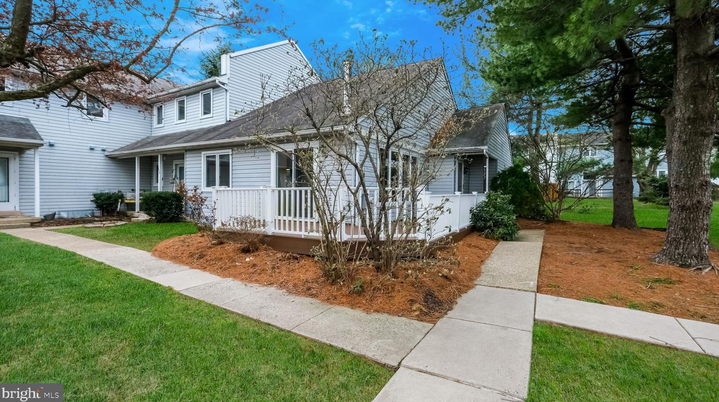 127 Tartan Ter, Chalfont, PA 18914-2268