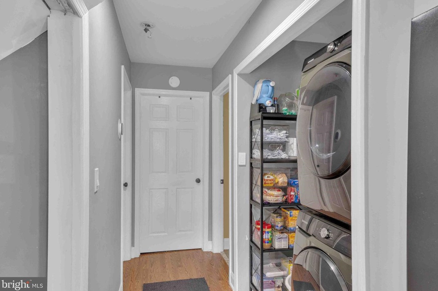 9 Rambler Ln, Levittown PA 19055-1401 exterior