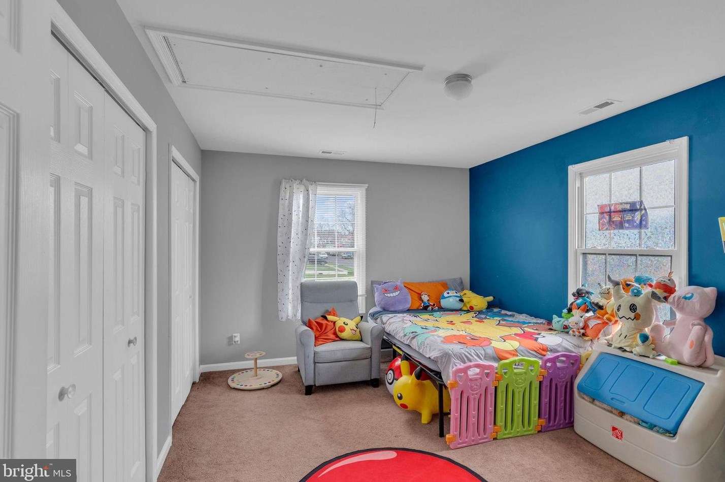 9 Rambler Ln, Levittown PA 19055-1401 exterior