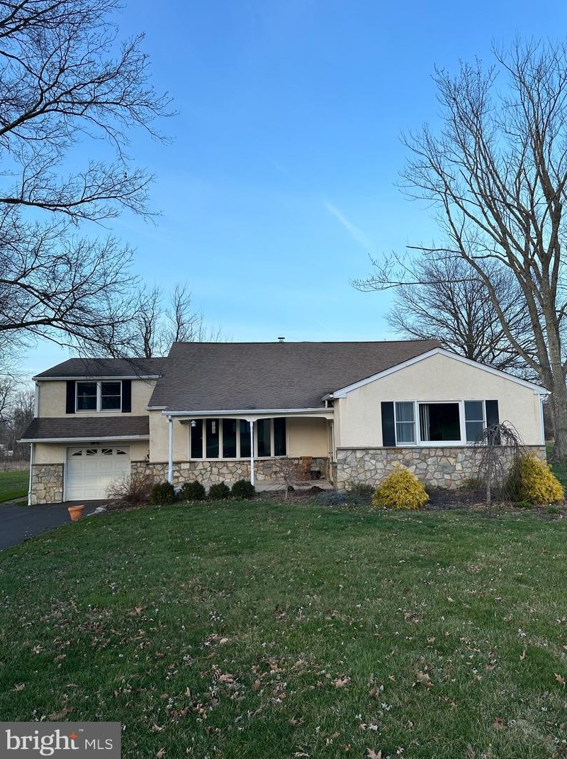 909 Callowhill Rd, Perkasie PA  18944-3310 exterior