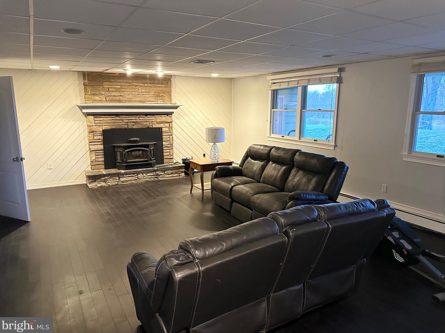 909 Callowhill Rd, Perkasie PA  18944-3310 exterior
