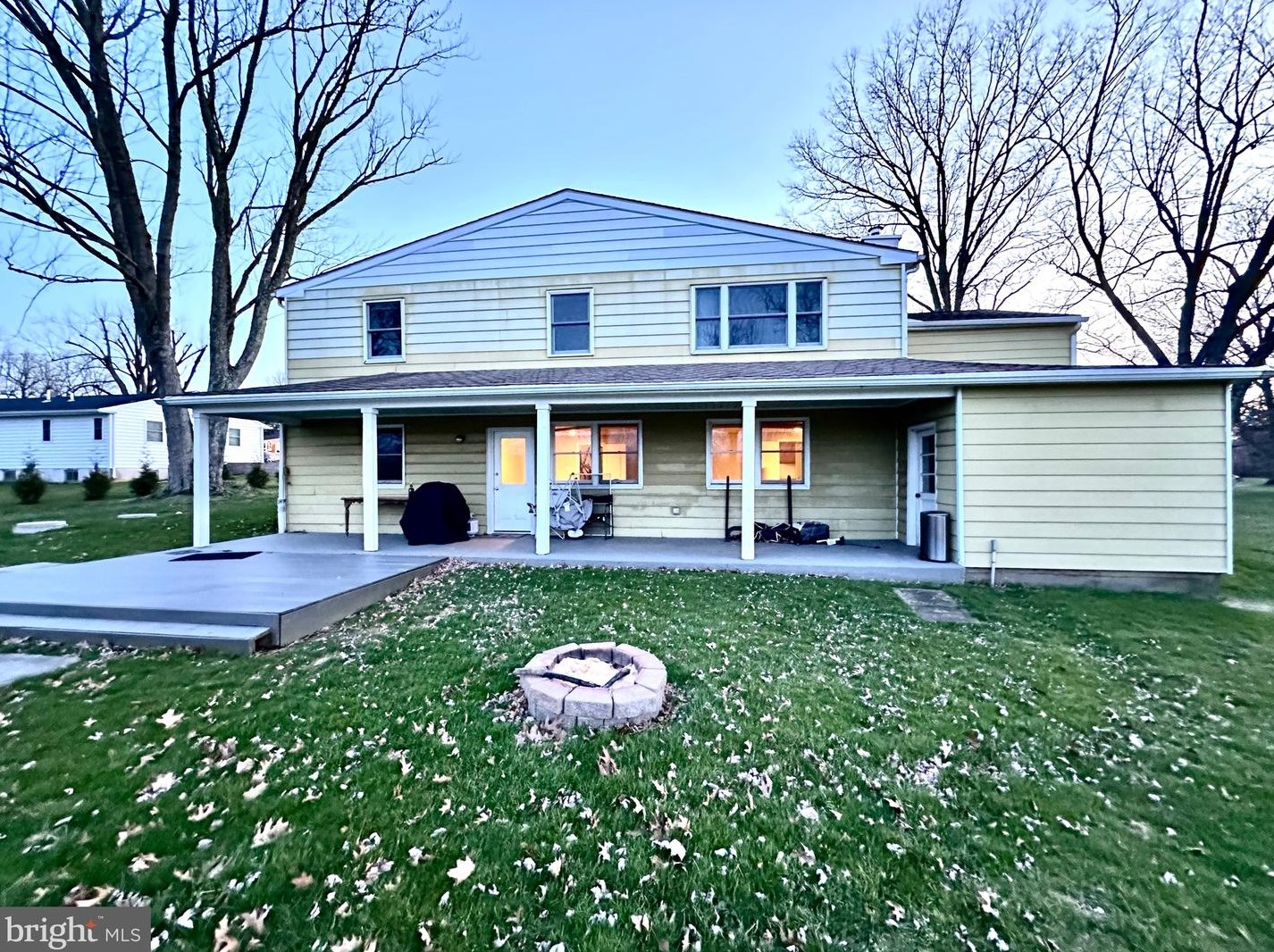 909 Callowhill Rd, Perkasie PA  18944-3310 exterior