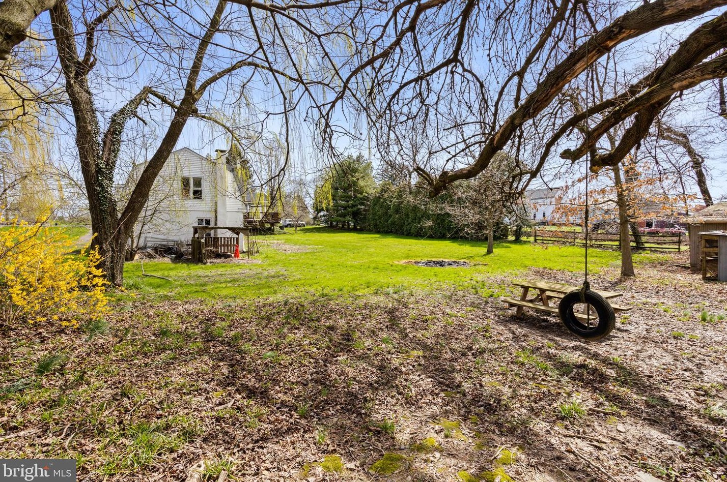 2860 Old Bethlehem Pike, Quakertown PA  18951-4025 exterior