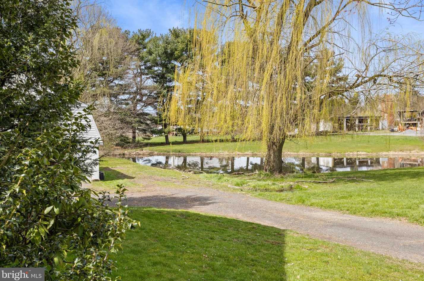 2860 Old Bethlehem Pike, Quakertown PA  18951-4025 exterior