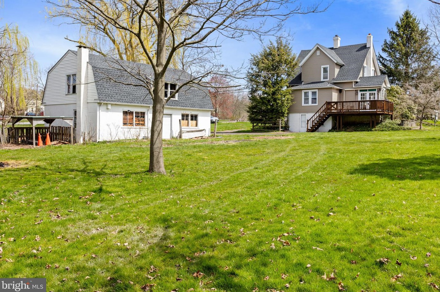 2860 Old Bethlehem Pike, Quakertown PA  18951-4025 exterior