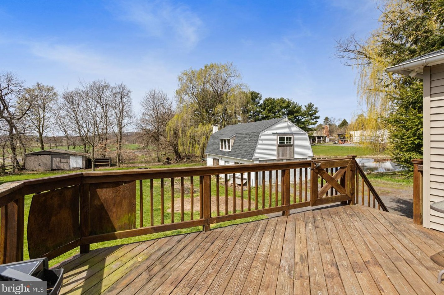 2860 Old Bethlehem Pike, Quakertown PA  18951-4025 exterior