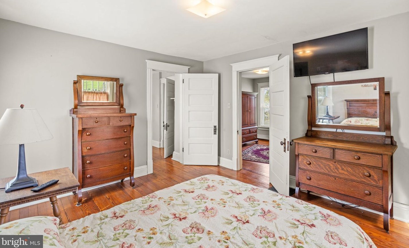 2860 Old Bethlehem Pike, Quakertown PA  18951-4025 exterior