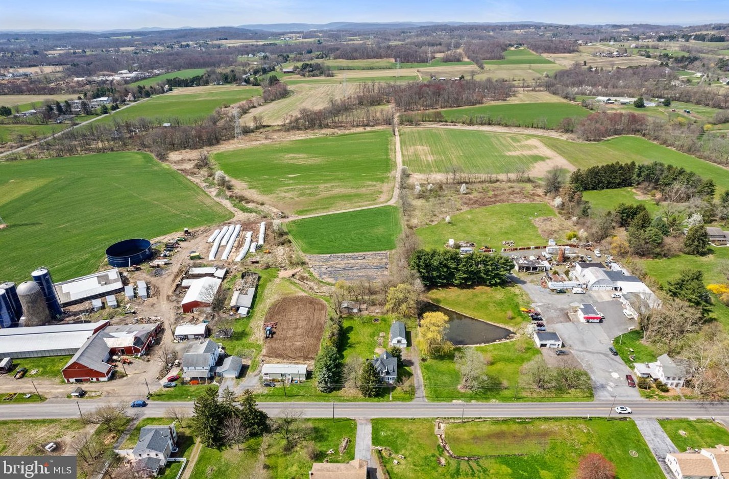 2860 Old Bethlehem Pike, Quakertown PA  18951-4025 exterior