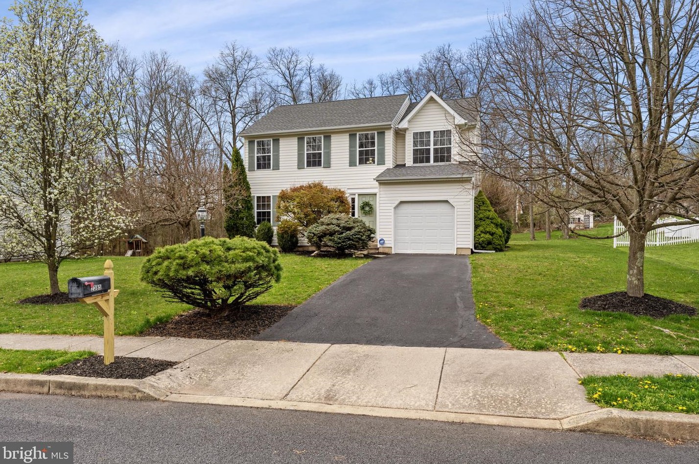 2385 Willow Stream Dr, Quakertown, PA 18951