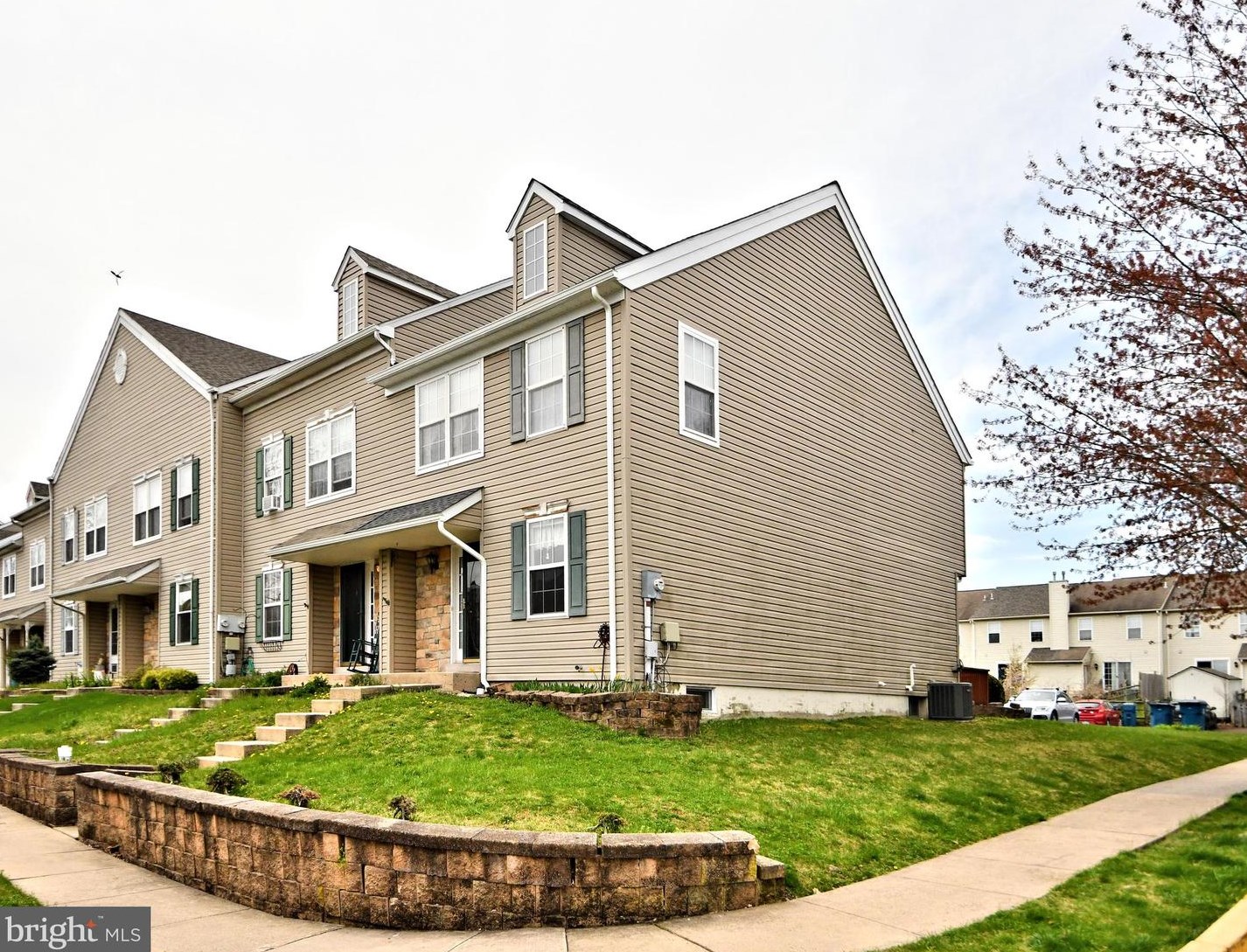 1 Bryant Dr, Perkasie, PA 18944
