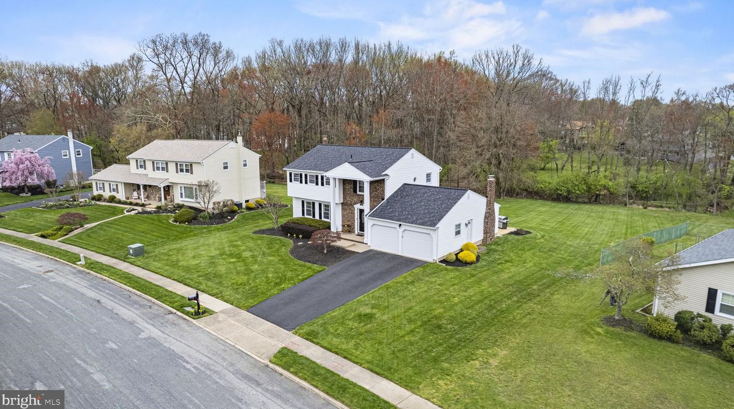 912 Piper Ln, Yardley, PA 19067