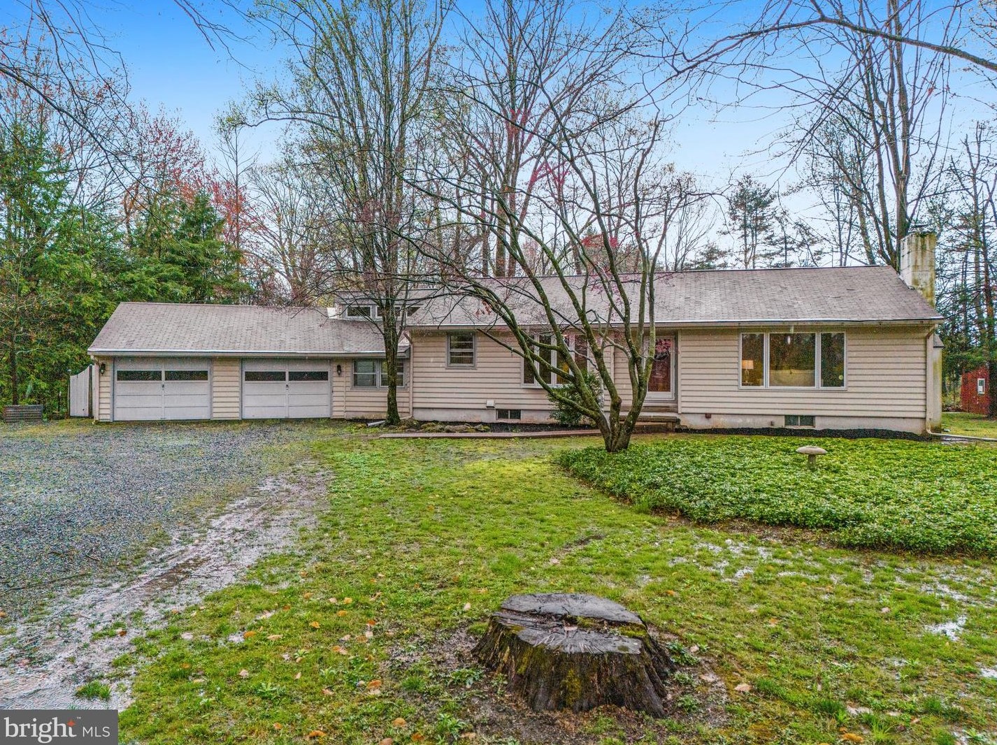 5369 Mechanicsville Rd, Gardenville, PA 18902
