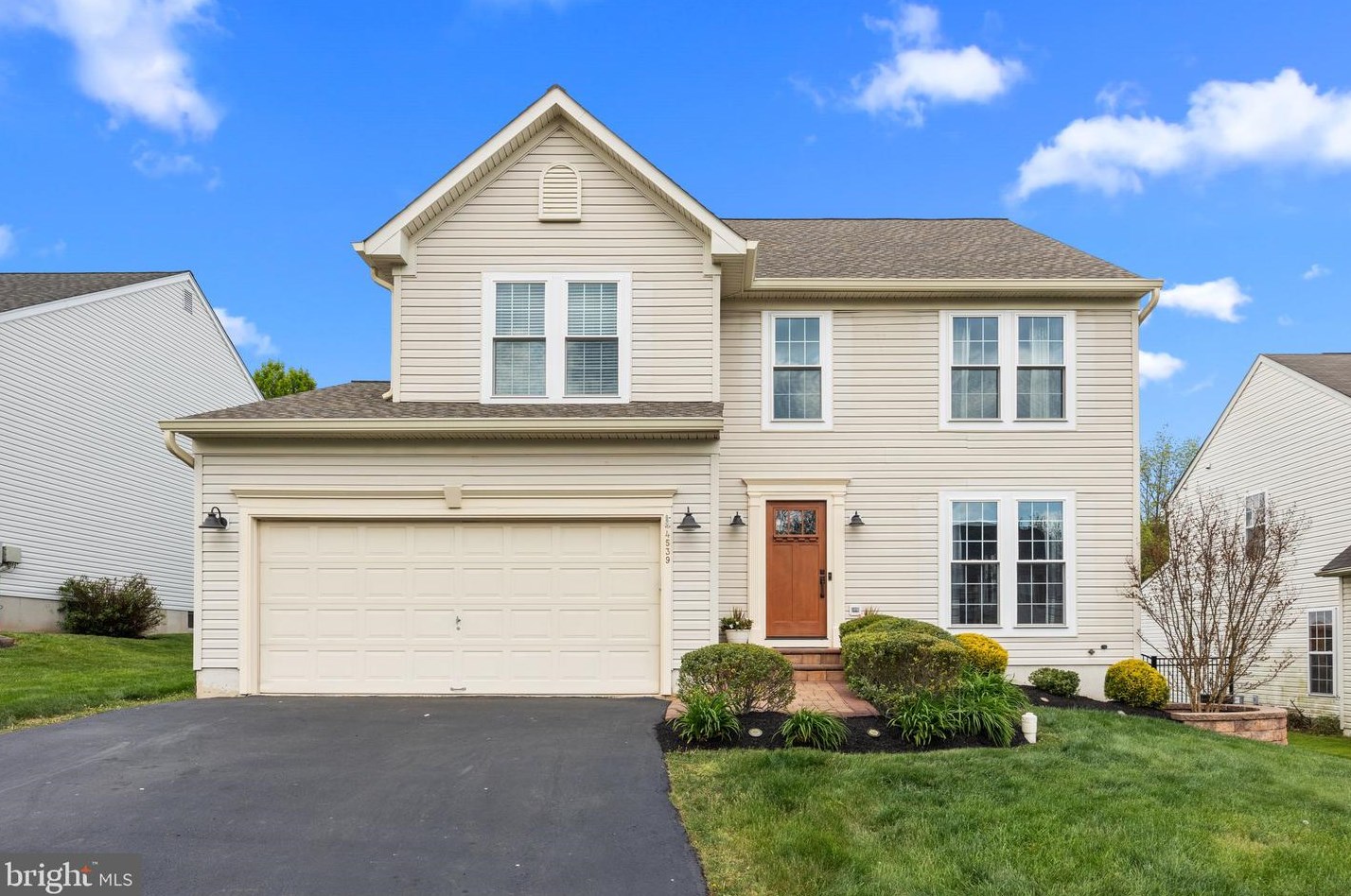 4539 Summerhill Dr, Gardenville, PA