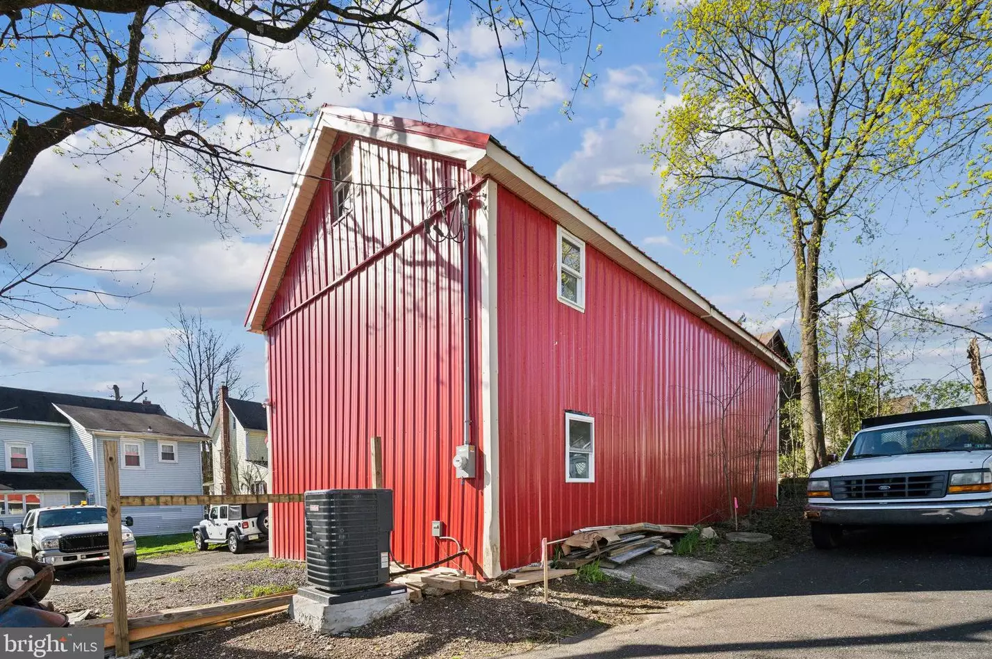 27 Butler Ave, Chalfont PA  18914-3023 exterior