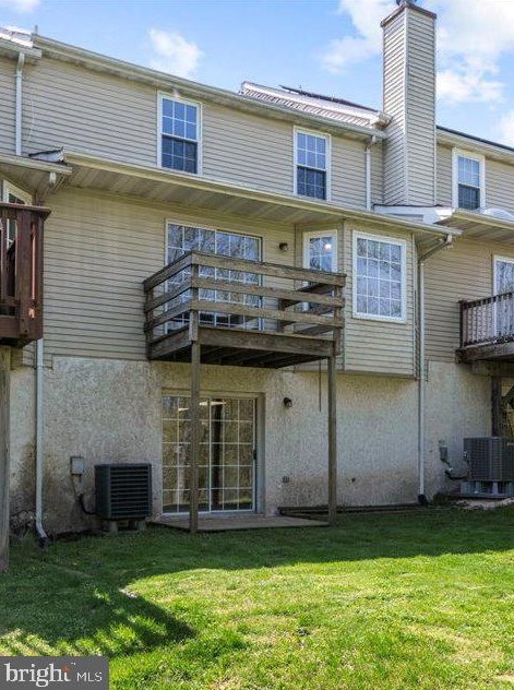 31 Cottonwood Dr, Southampton PA  18966-2831 exterior