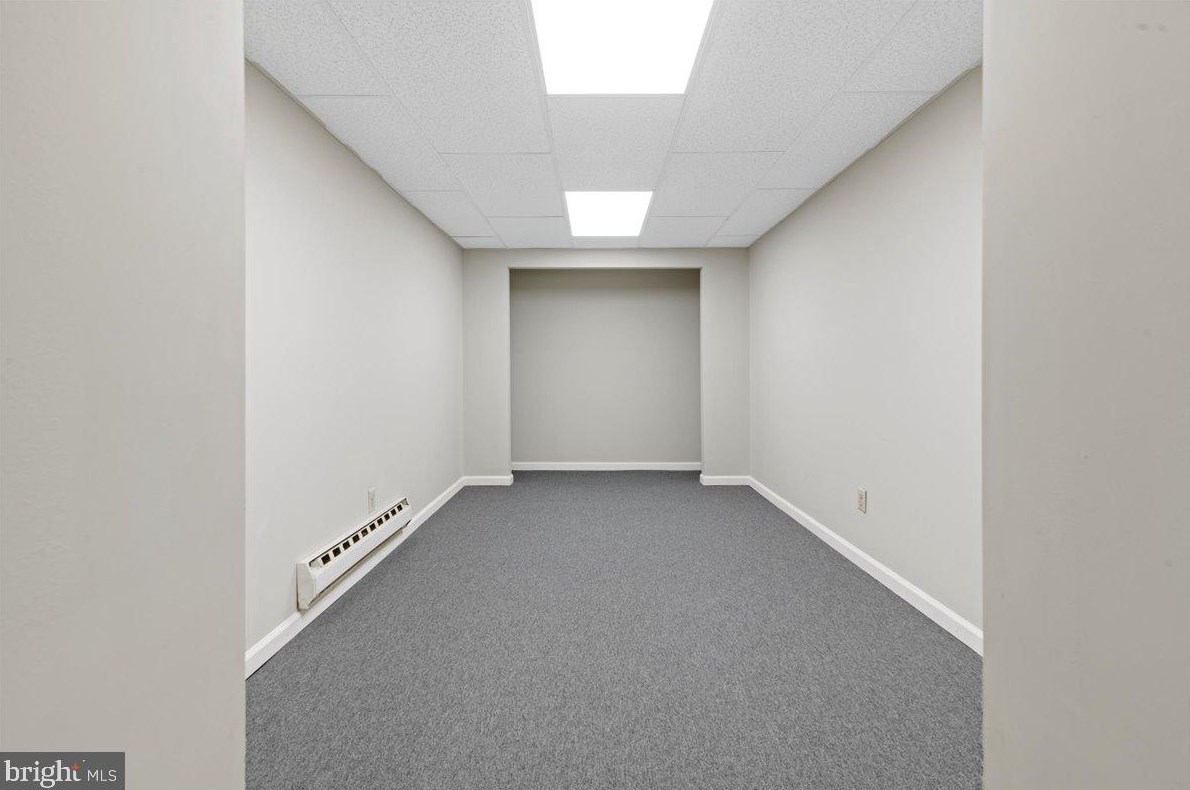 31 Cottonwood Dr, Southampton PA  18966-2831 exterior