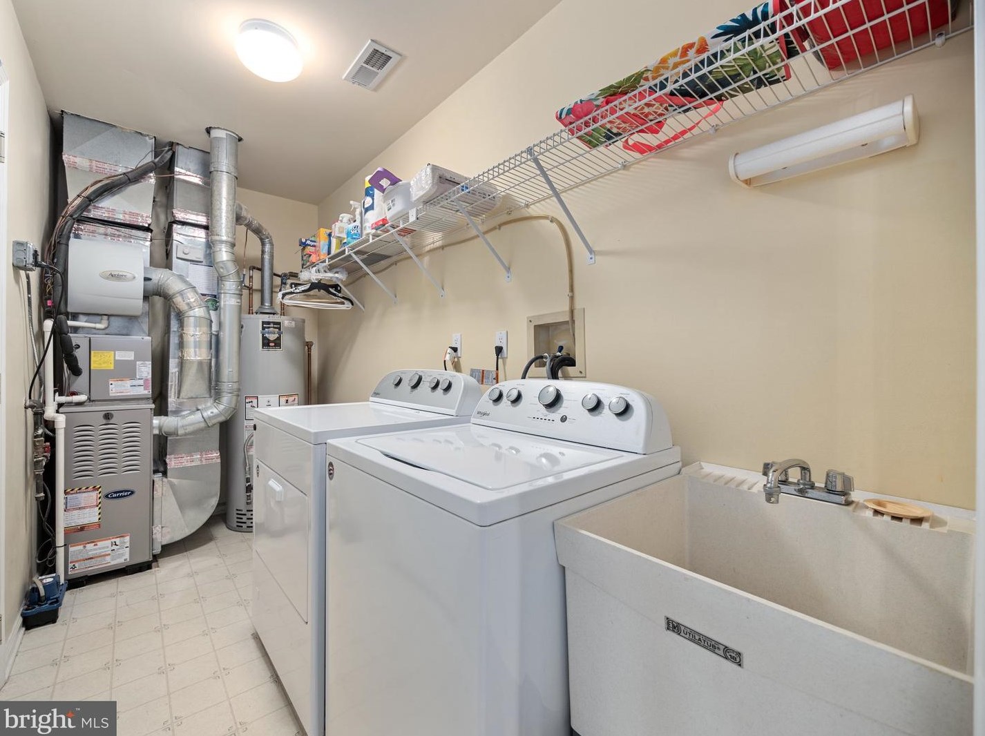 96 Titus Ct, Southampton PA  18954-1868 exterior