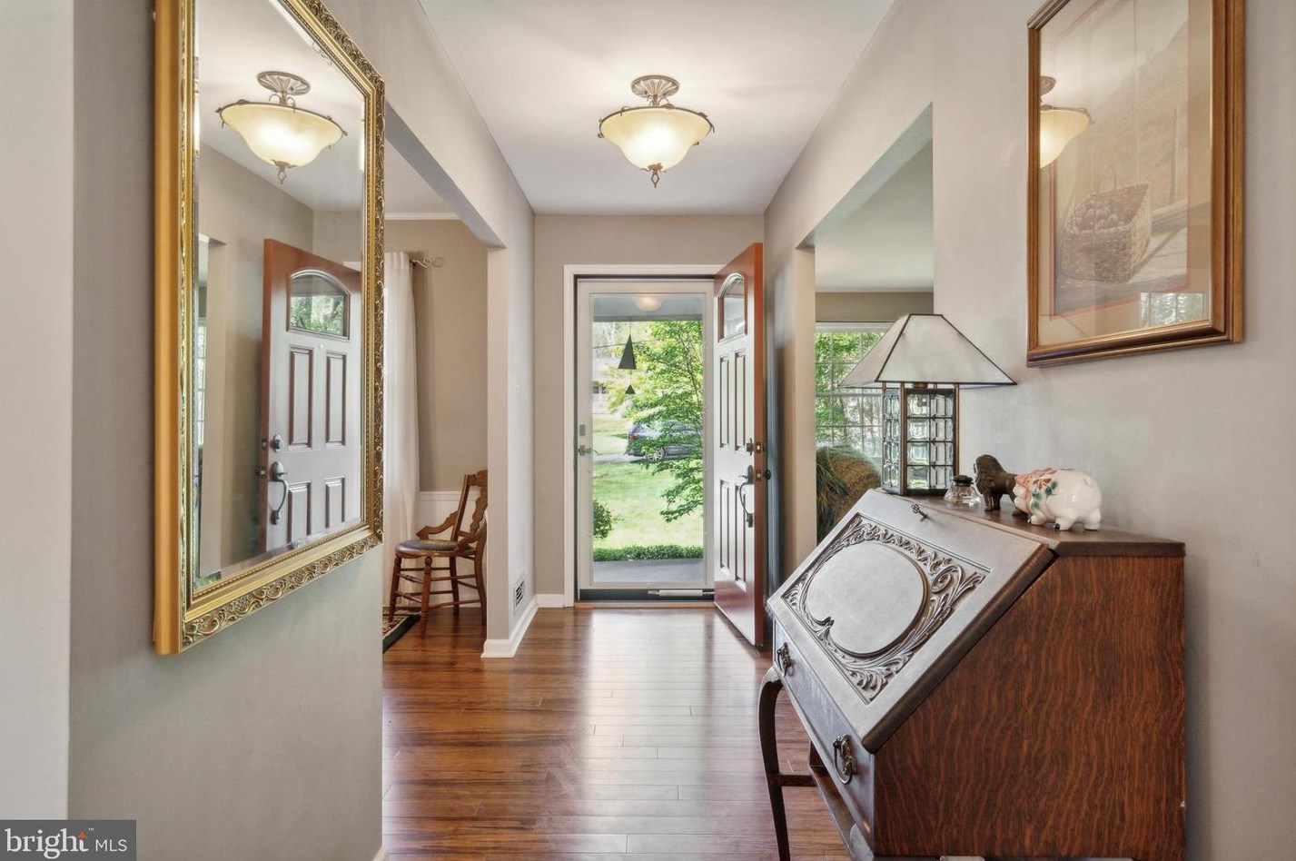 26 Pebble Woods Dr N, Gardenville, PA 18901