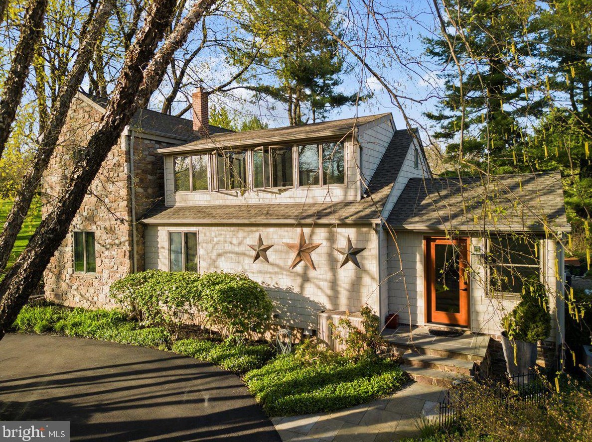 2640 Aquetong Rd, New Hope, PA 18938