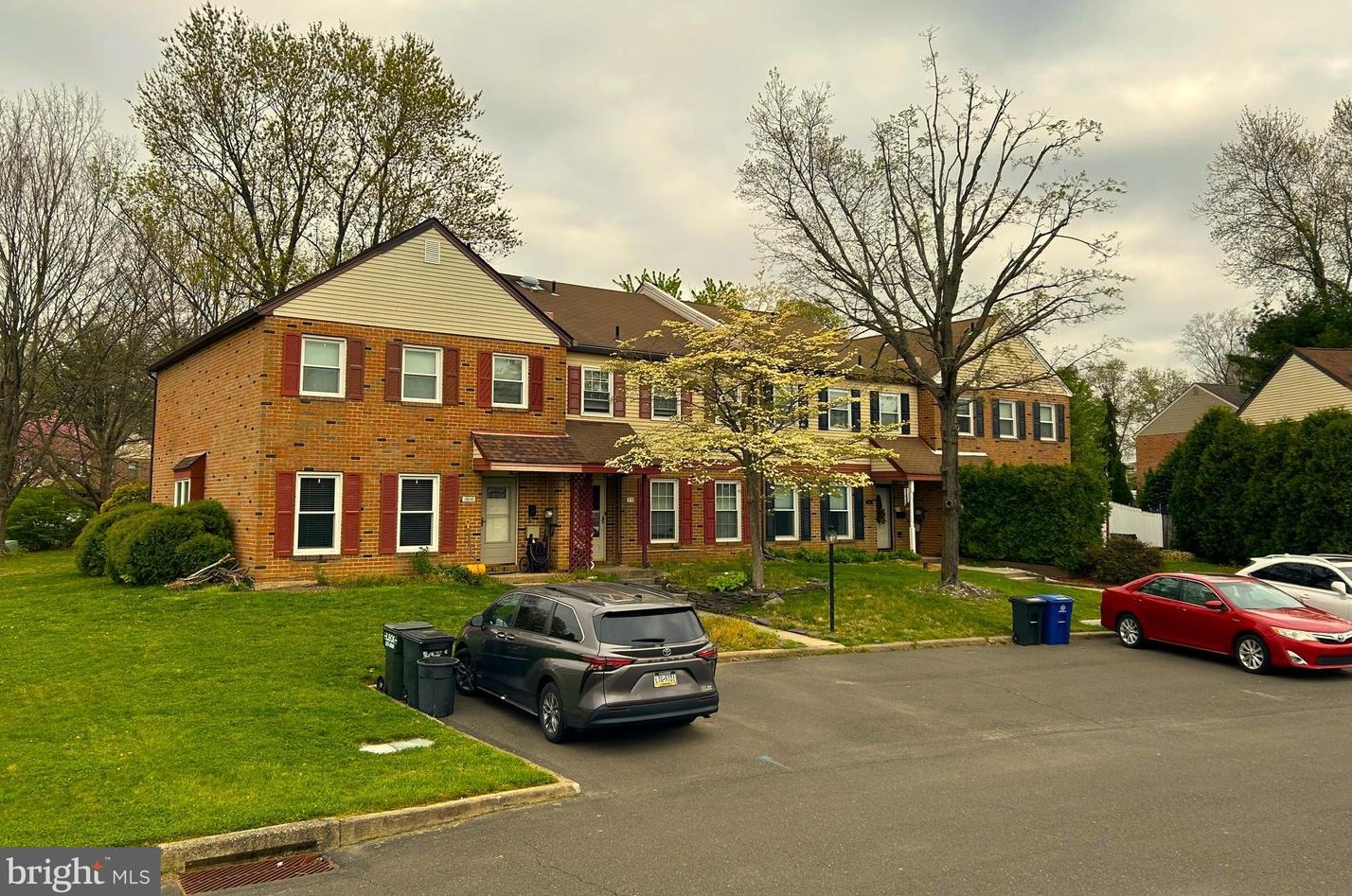 99 Andover Dr, Langhorne, PA 19047