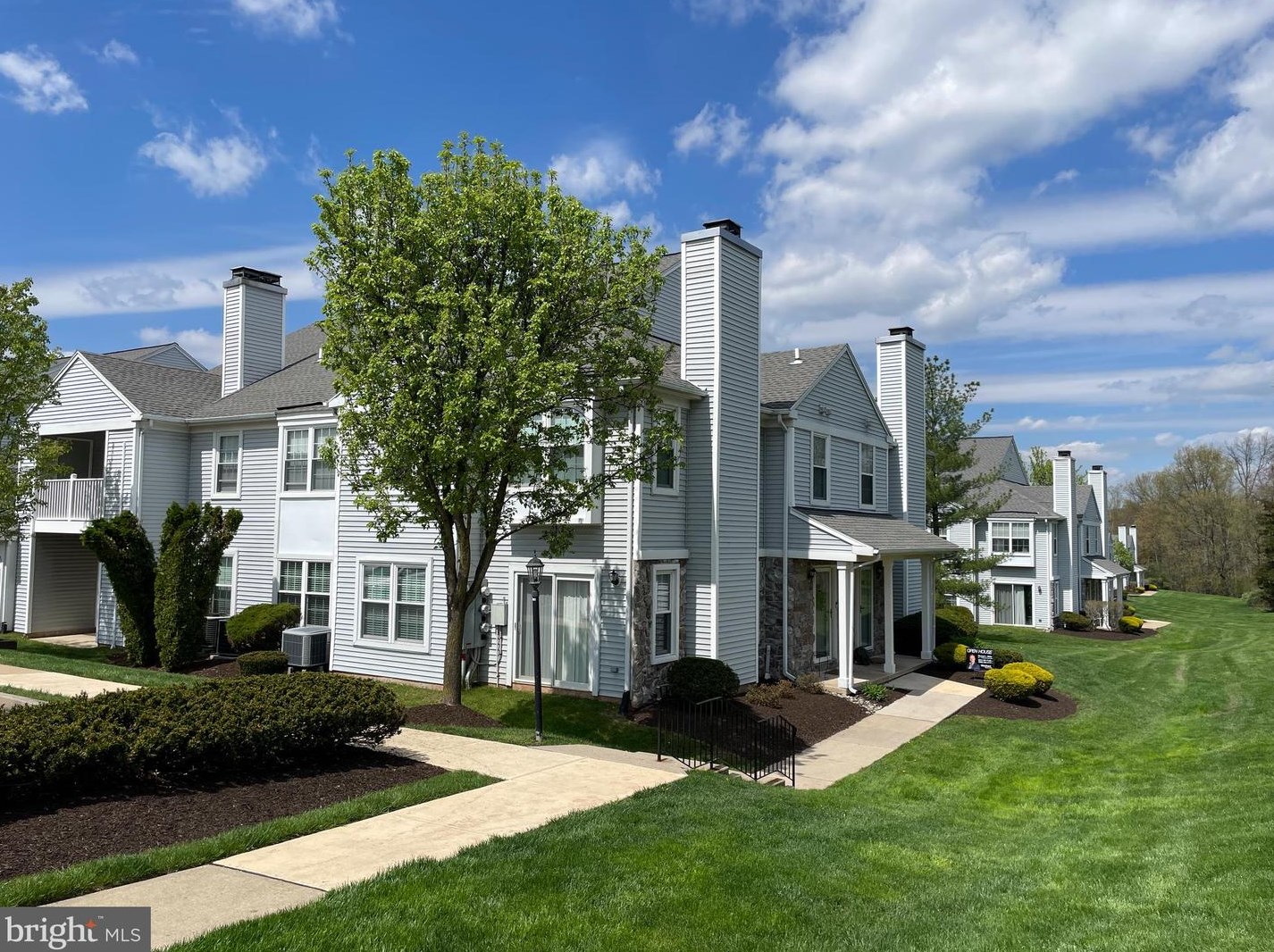 1109 Mews Dr, Sellersville, PA 18960