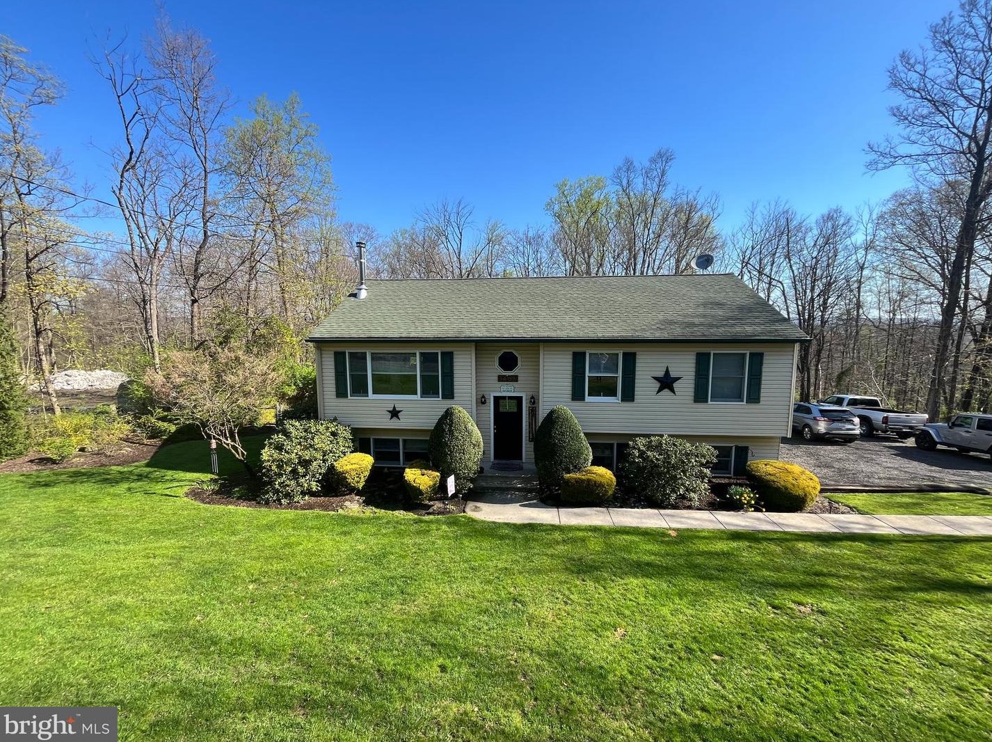1463 Rupp Ln, Upper Black Eddy, PA 18972