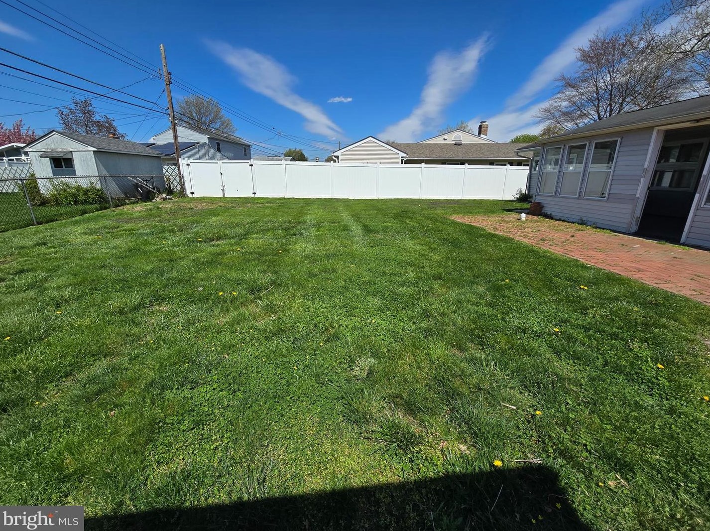 5 Copper Beech Ln, Levittown PA  19055-1629 exterior