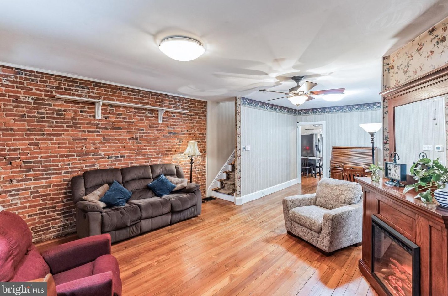 44 Sterling St, Upper Makefield PA  18940-1825 exterior